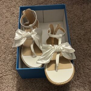 Jack Rogers White Sandals with Bow Accent